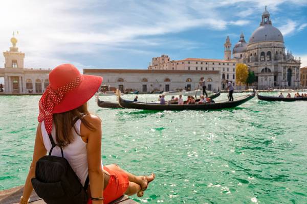 LAND VACATION International Travel Advisor